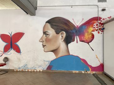 Skitsofrenis Kalamata girl